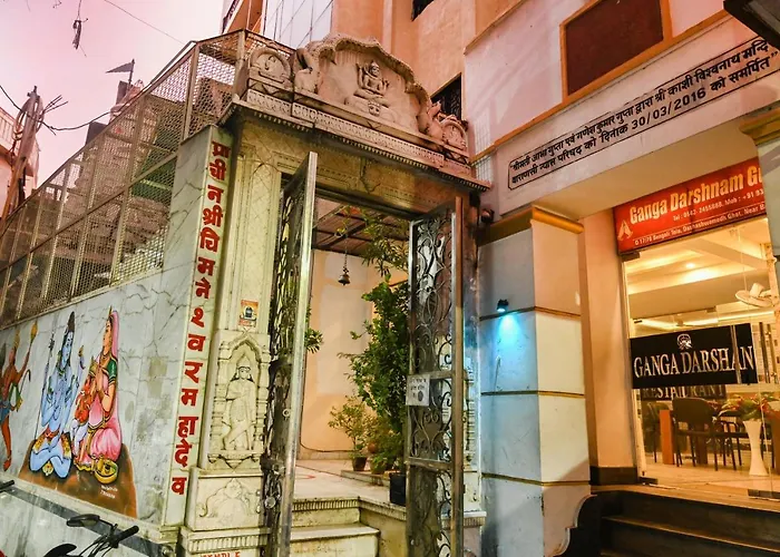 Ganga Darshanam Guesthouse At Dashashwamedh Ghat