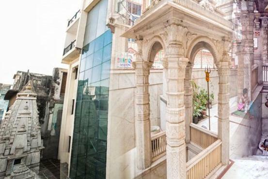 Guest house Ganga Darshanam At Dashashwamedh Ghat Varanasi